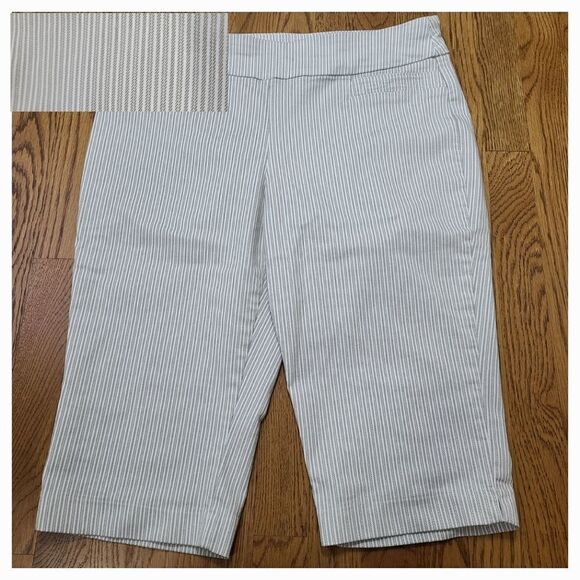 Croft & Barrow Gray & White Stripe Skimmer Shorts Size 14 - Picture 6 of 6